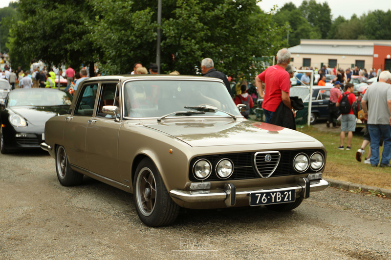 Illustration for article titled Classic British Welcome Photos (Le Mans Carshow)